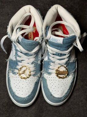 Nike Air Jordan Wmns Air Jordan 1 Retro High OG Denim DM9036-104